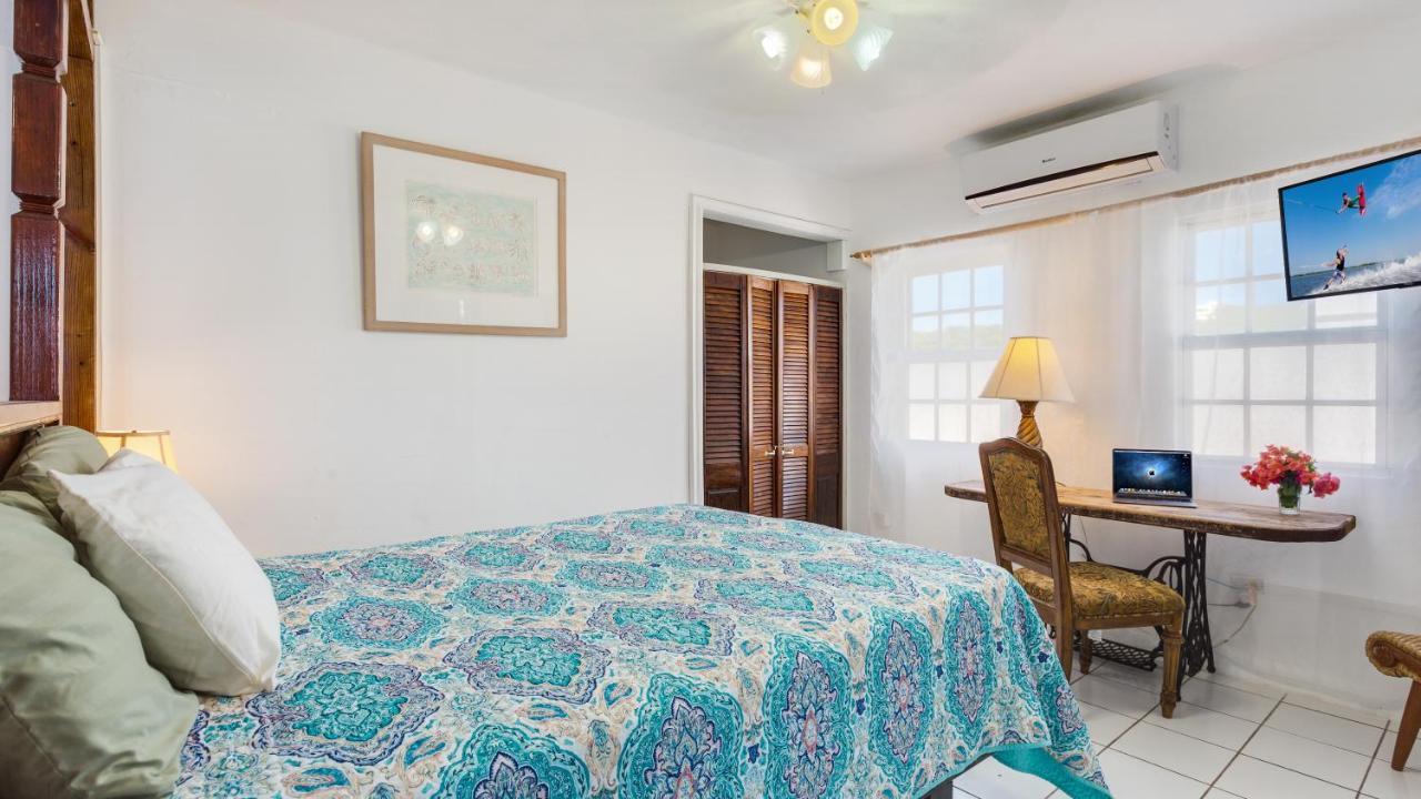 Edwards Guesthouse Sandy Ground Village Екстер'єр фото