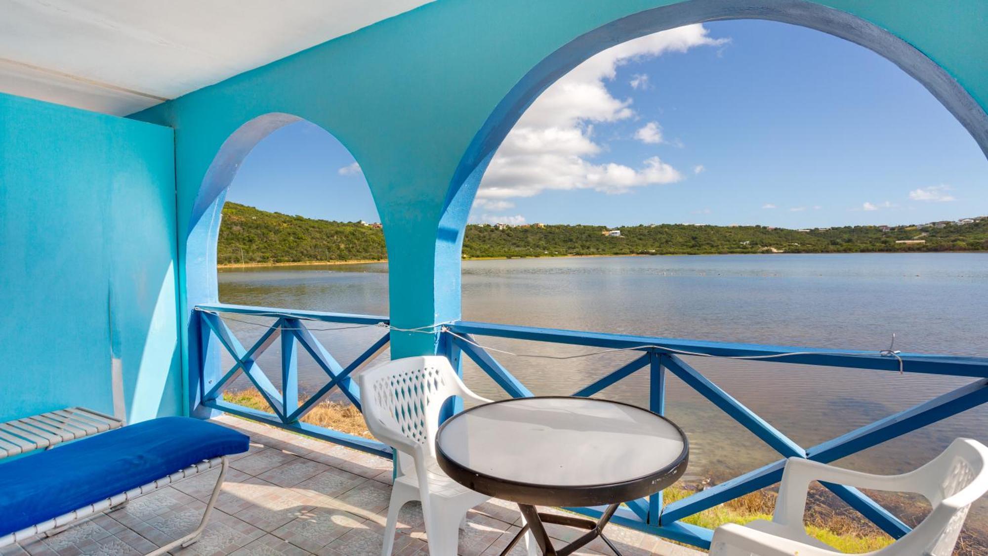 Edwards Guesthouse Sandy Ground Village Екстер'єр фото