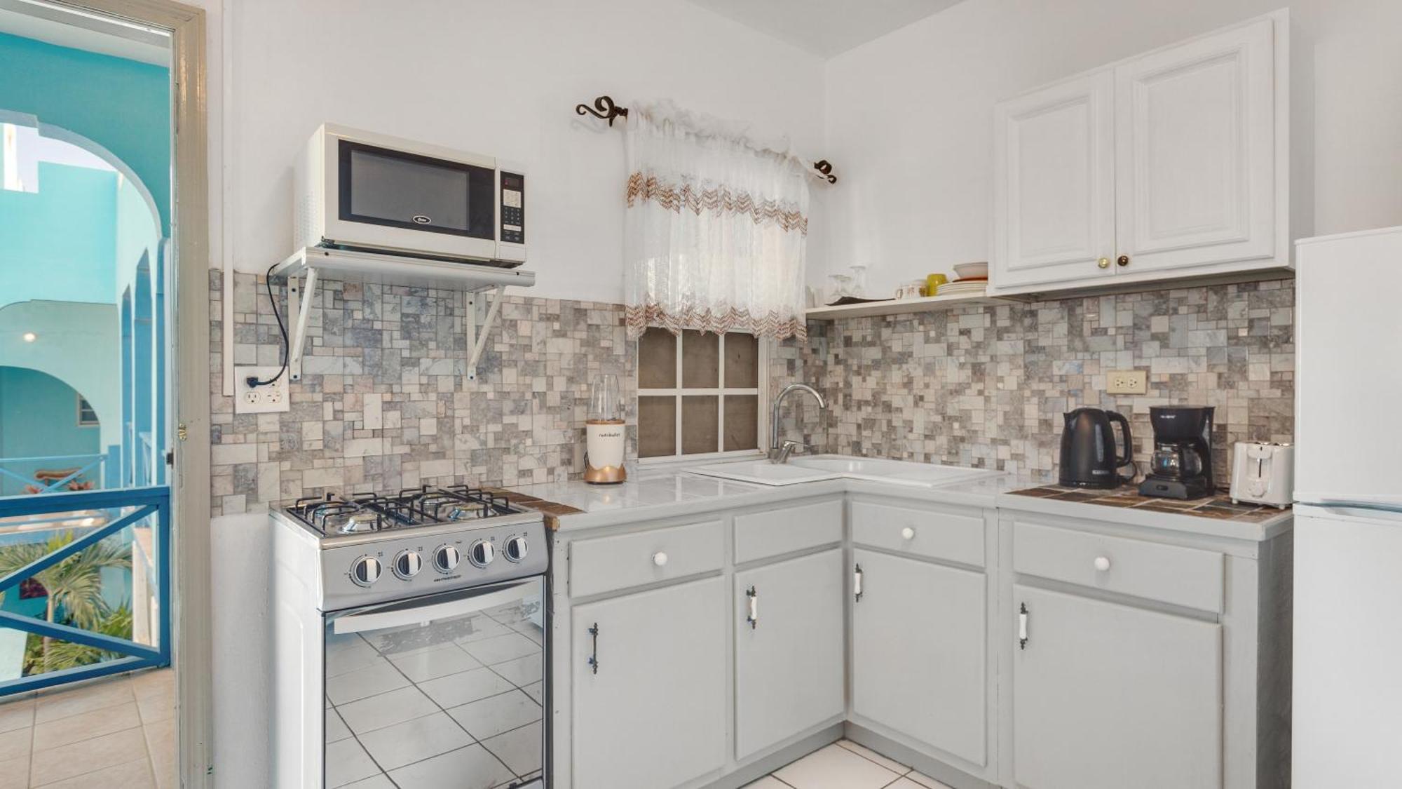 Edwards Guesthouse Sandy Ground Village Екстер'єр фото